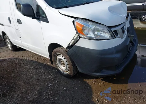 2015 Nissan Nv200 S z USA, uszkodzony, nr VIN 3N6CM0KN1FK710369